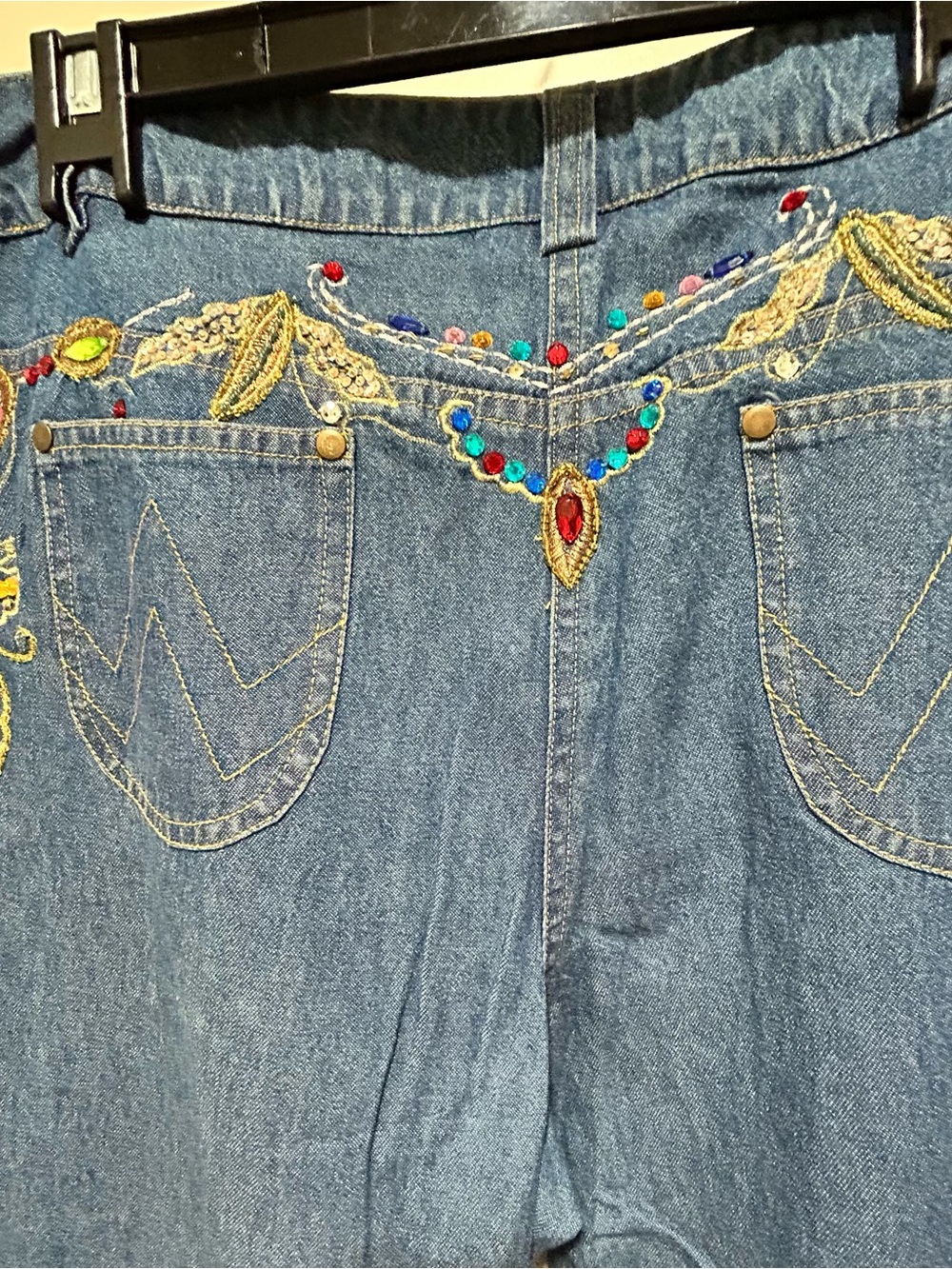 Lew Magram Collection women size 12 Blue Jeans with embellished jeweled details - Picture 5 of 7